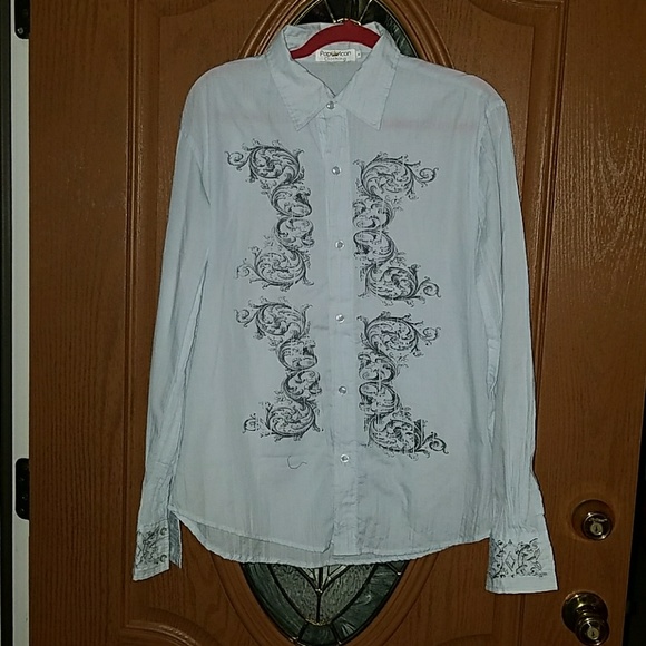 POP ICON CLOTHING Other - Pop Icon light baby blue button down shirt Sz. M